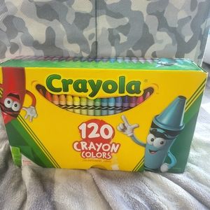 Box of Crayola crayons 120pcs